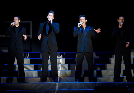 Il Divo delights crowd of thousands at first Abu Dhabi concert, presented by Flash Entertainment