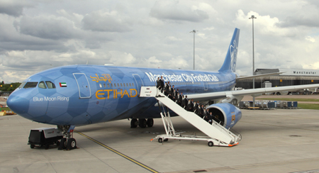 Etihad Unveils Special A330-200 Manchester City Livery 