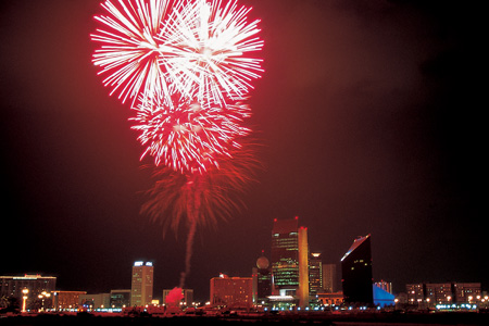 Fireworks during Dubai Shoppinh