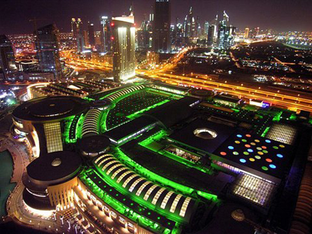 Dubai Mall at night